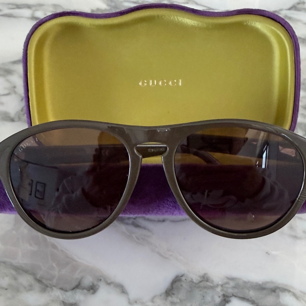 Gucci GG0747S Sunglasses Brown Acetate frames gray lenses,‎ 55-19/145
